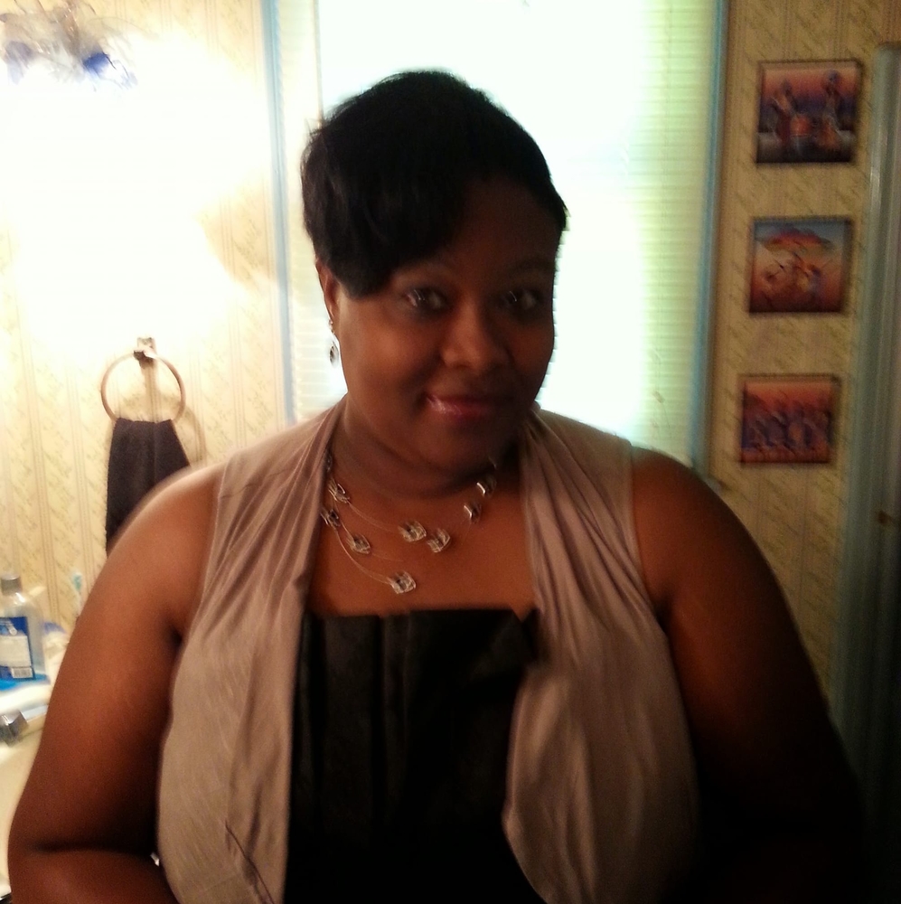 Meet your Posher, Salenda